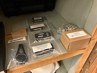 Diverse fietsonderdelen en petten - afbeelding 8 van  11