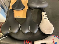 Diverse fietszadels (7x) - afbeelding 4 van  5