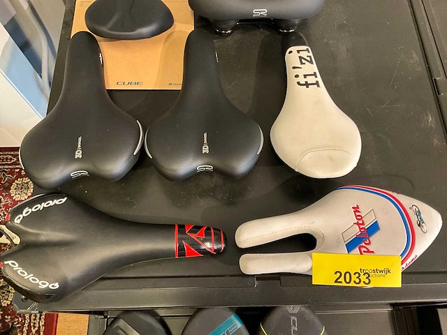 Diverse fietszadels (7x) - afbeelding 3 van  5