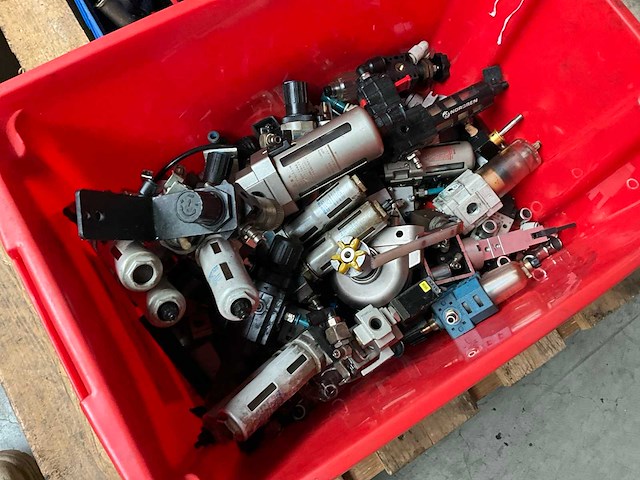 Diverse filters en koppelingen - afbeelding 2 van  5