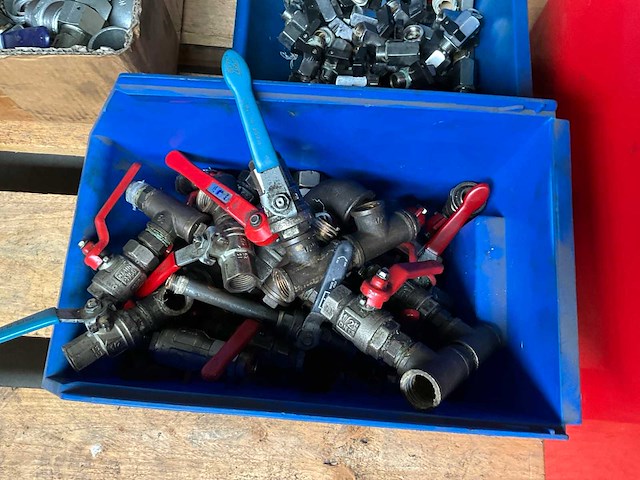 Diverse filters en koppelingen - afbeelding 3 van  5