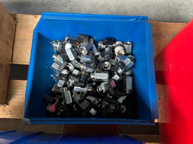 Diverse filters en koppelingen - afbeelding 4 van  5