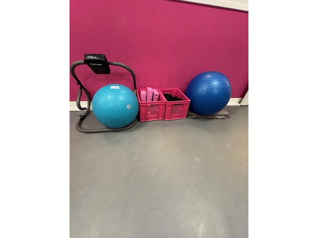 Diverse fitness materialen - afbeelding 1 van  4