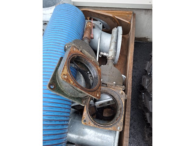 Diverse flenzen, koppelingen, afsluiters - afbeelding 5 van  7