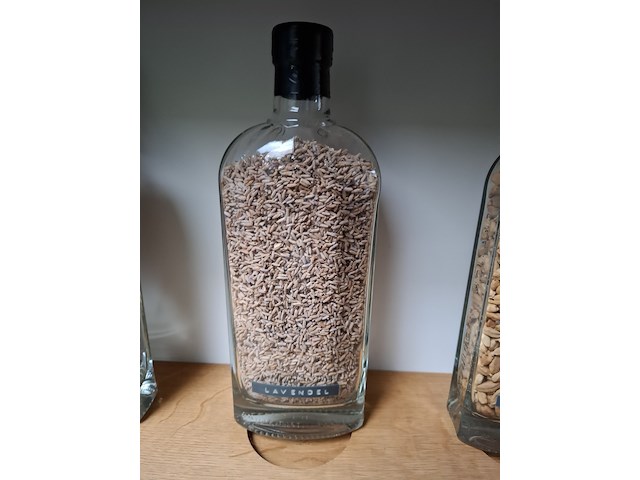 Diverse flessen 'hooghoudt' - afbeelding 3 van  13