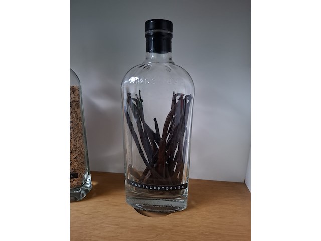 Diverse flessen 'hooghoudt' - afbeelding 6 van  13