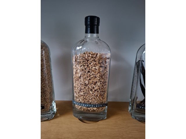 Diverse flessen 'hooghoudt' - afbeelding 7 van  13