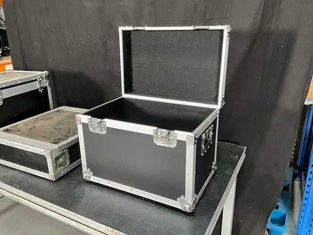 Diverse flightcase (8x) - afbeelding 2 van  16