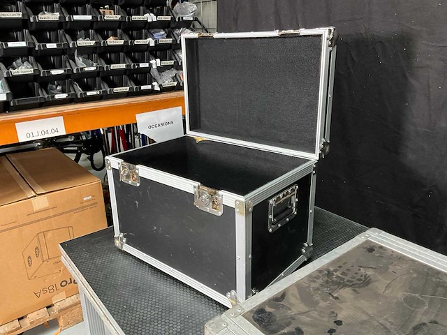 Diverse flightcase (8x) - afbeelding 5 van  16