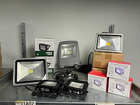 Diverse flood lights (12x) - afbeelding 1 van  5