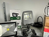 Diverse flood lights (12x) - afbeelding 4 van  5