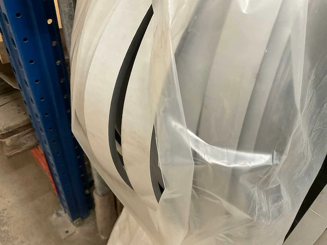 Diverse foamstrips en metalen staaf materiaal - afbeelding 7 van  11