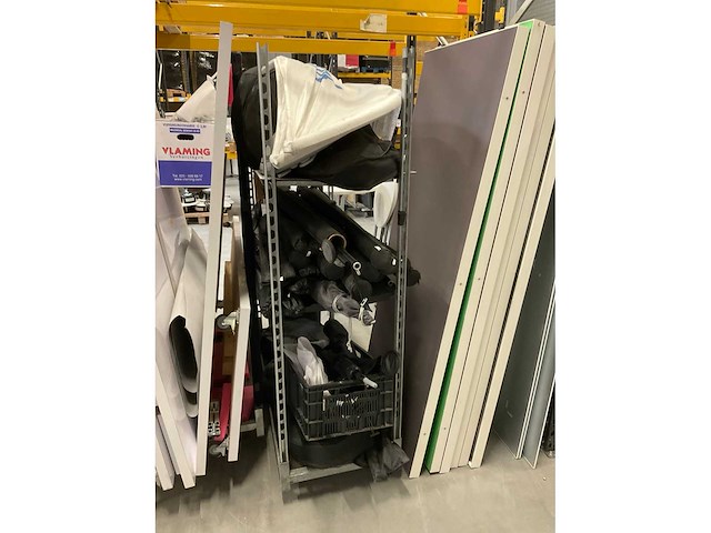 Diverse frames en wanden - afbeelding 8 van  12