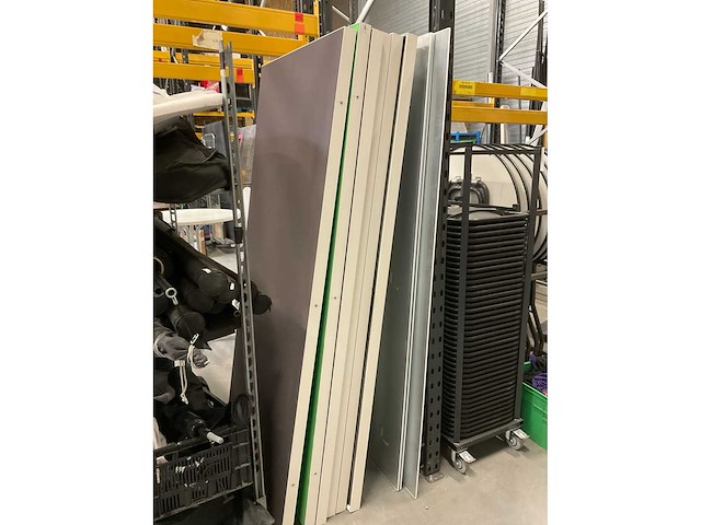 Diverse frames en wanden - afbeelding 11 van  12