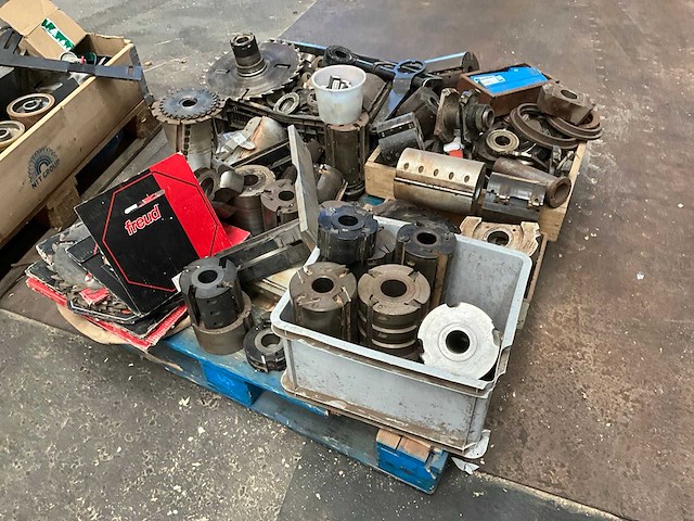 Diverse frees -en schaafmachineonderdelen - afbeelding 2 van  6