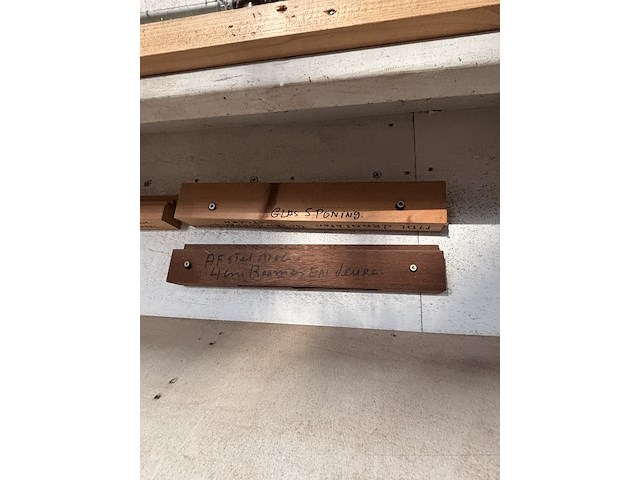 Diverse freeskoppen voor kozijnen maken rekord, , t.b.v. pennenbank en tafelfrees - afbeelding 3 van  27