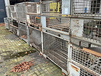 Diverse gaascontainers en magazijnbak - afbeelding 3 van  4