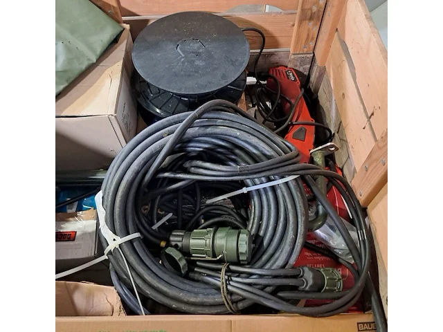 Diverse garage-en bedrijfsinventaris - afbeelding 12 van  12