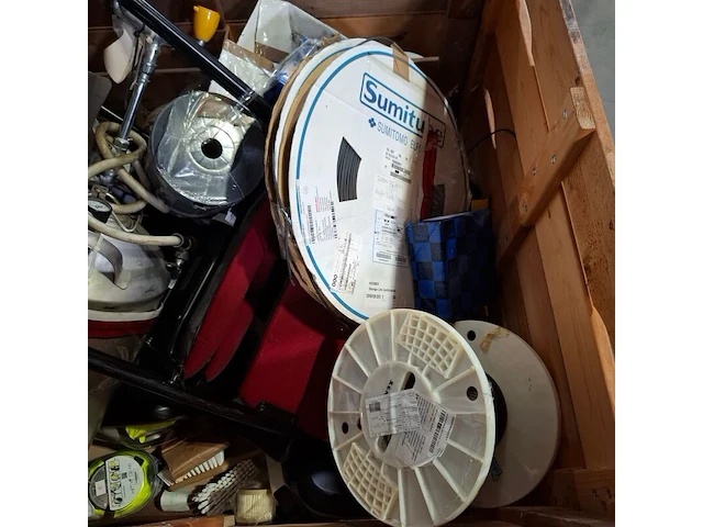 Diverse garage inventaris, o.a pferd - afbeelding 6 van  11