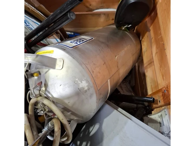 Diverse garage inventaris, o.a pferd - afbeelding 11 van  11