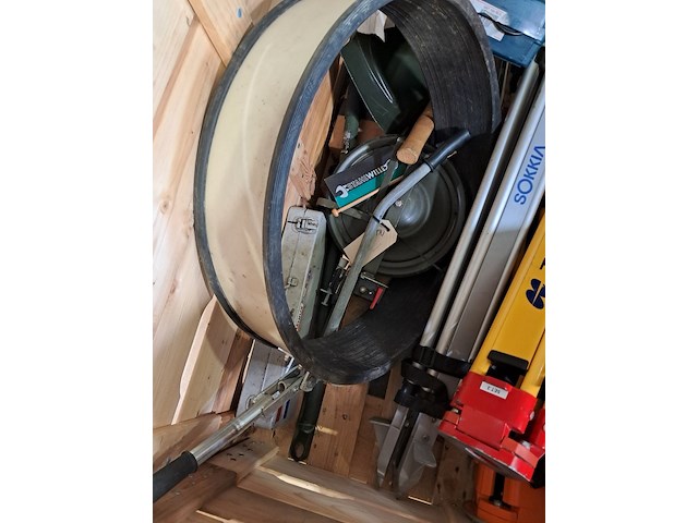 Diverse garage inventaris, o.a topcon, bosch - afbeelding 4 van  8