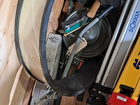 Diverse garage inventaris, o.a topcon, bosch - afbeelding 4 van  8