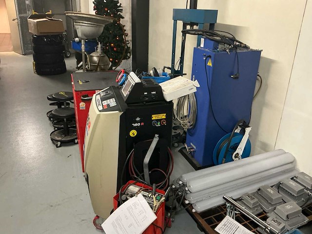 Diverse garage inventaris - afbeelding 23 van  33