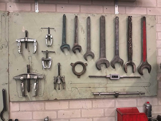 Diverse garage inventaris - afbeelding 21 van  63