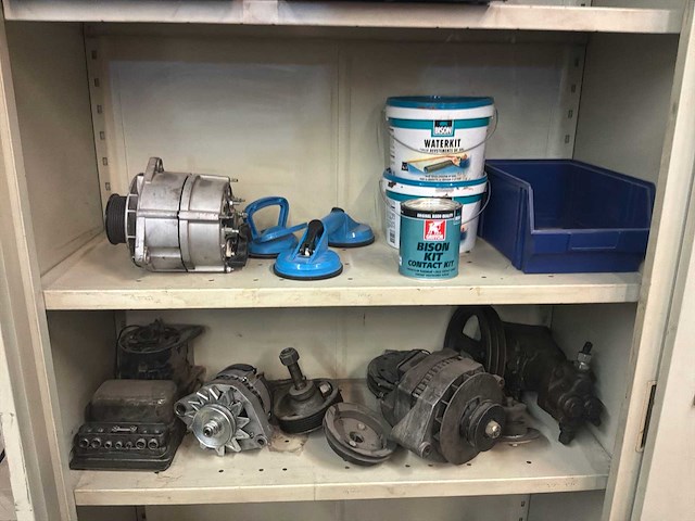 Diverse garage inventaris - afbeelding 22 van  63