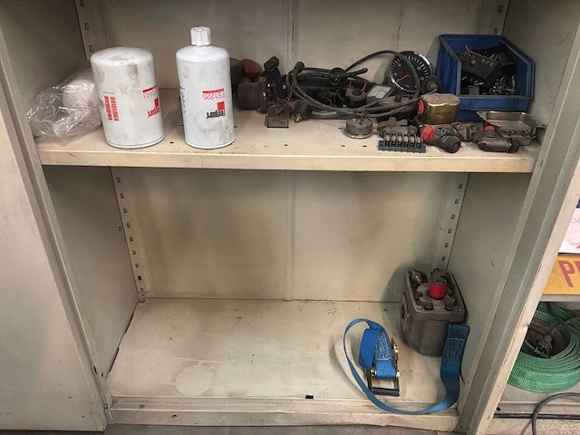 Diverse garage inventaris - afbeelding 25 van  63