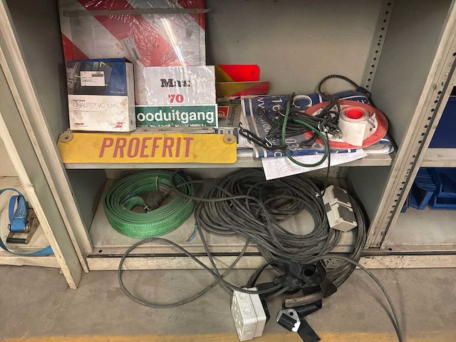 Diverse garage inventaris - afbeelding 26 van  63