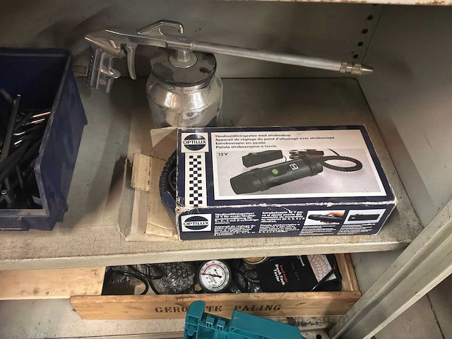 Diverse garage inventaris - afbeelding 31 van  63