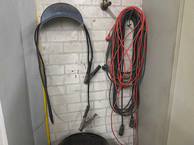 Diverse garage inventaris - afbeelding 47 van  63