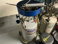 Diverse garage inventaris - afbeelding 15 van  31