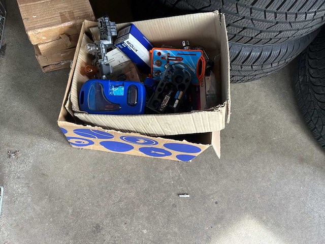 Diverse garage inventaris - afbeelding 5 van  19