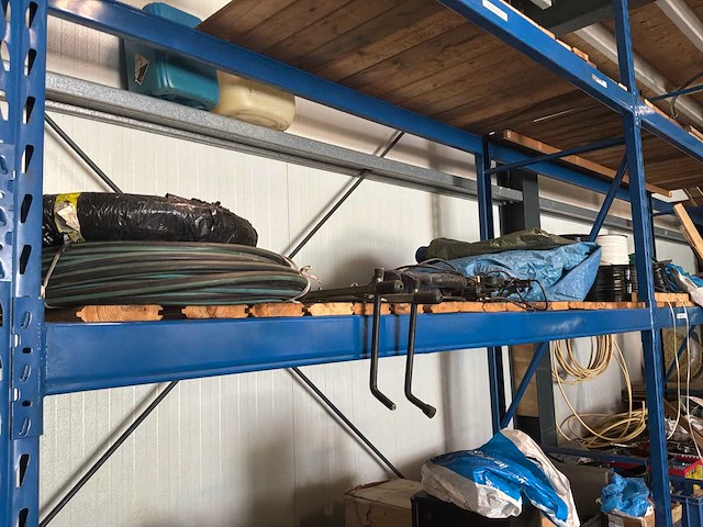 Diverse garage inventaris - afbeelding 12 van  19