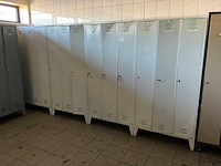 Diverse garderobekasten (4x) - afbeelding 1 van  4