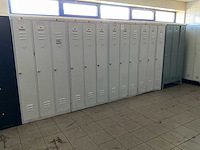 Diverse garderobekasten (5x) - afbeelding 1 van  7