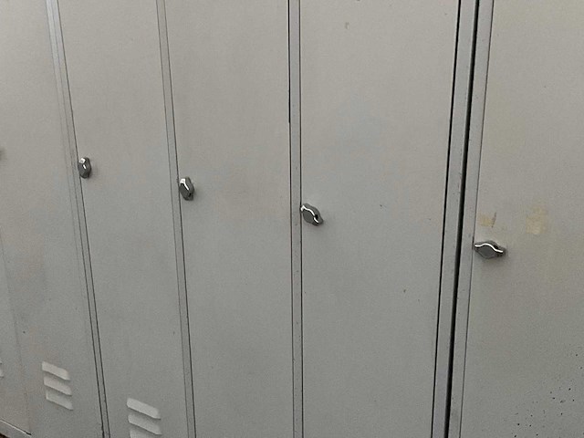 Diverse garderobekasten (5x) - afbeelding 5 van  7