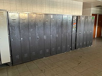 Diverse garderobekasten (5x) - afbeelding 2 van  7