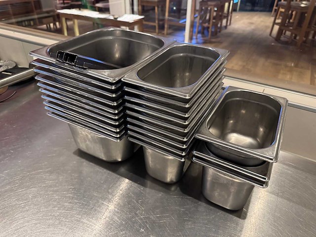 Diverse gastronormbakken - afbeelding 3 van  4