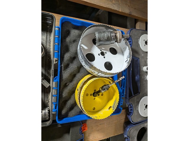 Diverse gatenzagen en boren - afbeelding 4 van  15