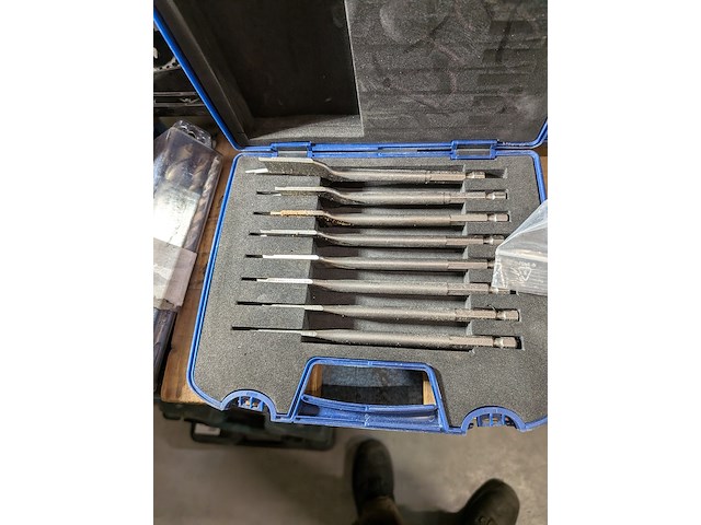 Diverse gatenzagen en boren - afbeelding 15 van  15