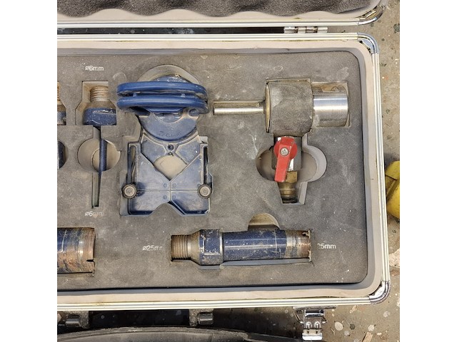 Diverse gatenzagen - afbeelding 9 van  11