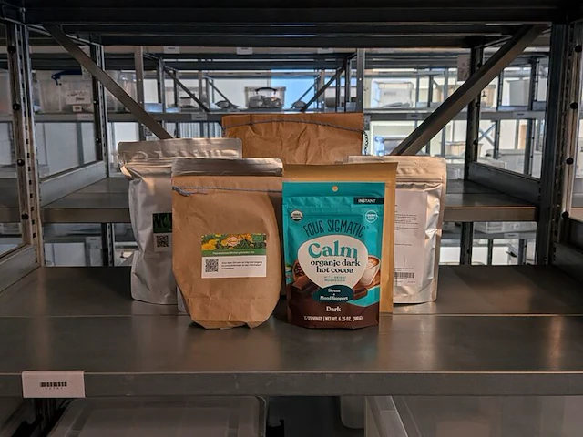 Diverse gederoogde poeders & thee, o.a. vitanics, purason, four sigmatic - afbeelding 1 van  10