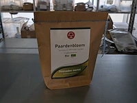 Diverse gedroogde poeders & kruiden, o.a. vitanics, purason - afbeelding 9 van  11