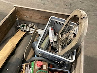 Diverse gereedschap en accessoires - afbeelding 6 van  8