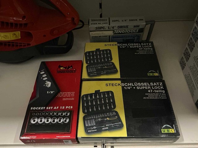 Diverse gereedschap sets (4x) - afbeelding 1 van  4