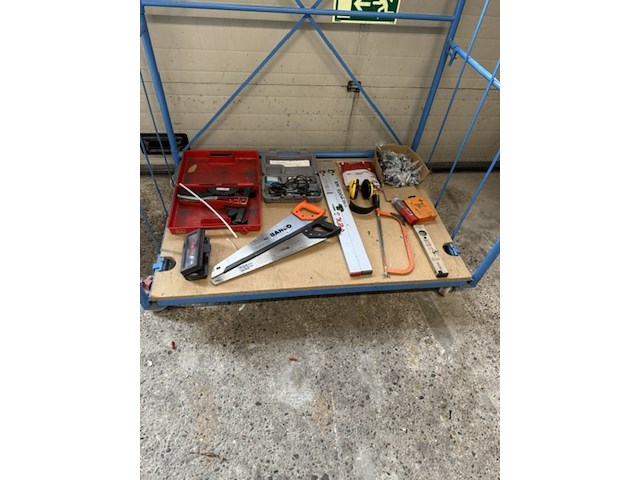 Diverse gereedschap - afbeelding 1 van  6