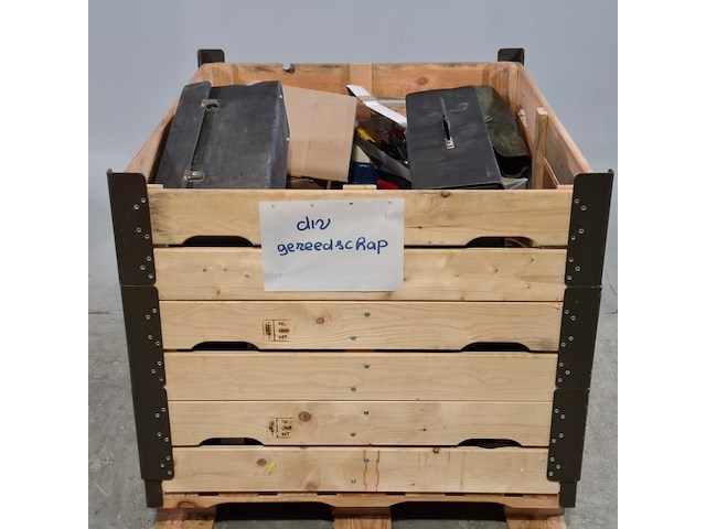 Diverse gereedschap - afbeelding 1 van  9